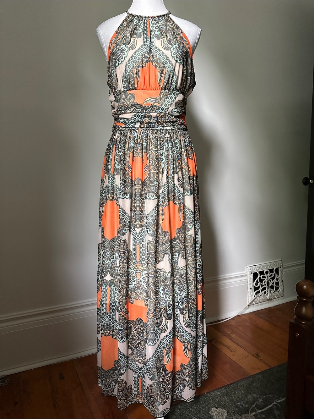 MELANIE LYNE Euro Inspired Halter Neck Wedding Formal Summer Maxi Dress Sz 4